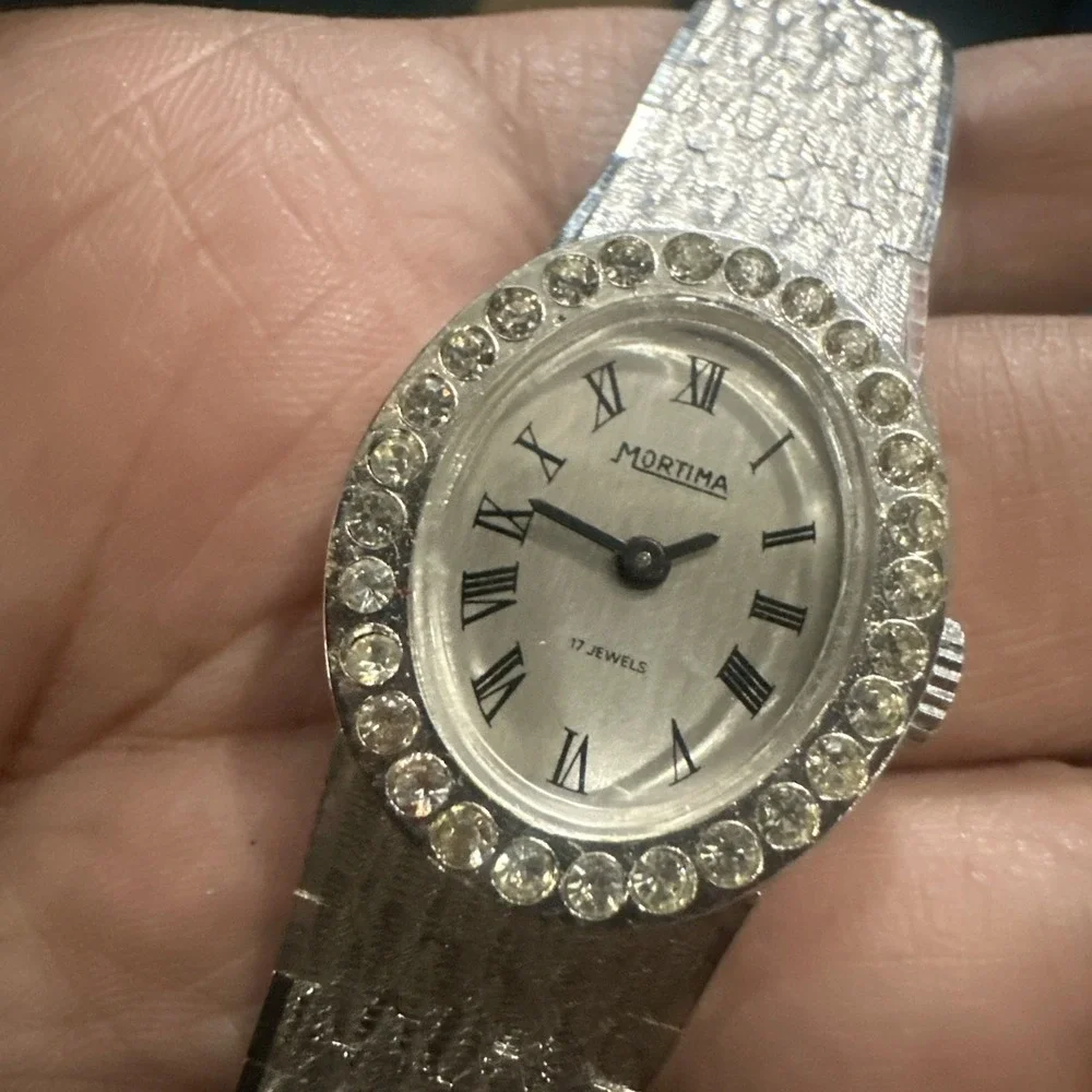 Works Vintage 1979s Mortima Ladies 17J Watch Manual Wind Silver 23mm 6.75